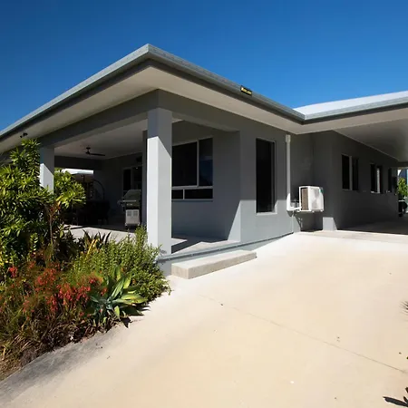 Tranquillity By The Sea Villa Hideaway Bay Exterior photo